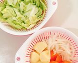 野菜とウインナーの食べるコンソメスープ作り方1写真