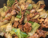 簡単☆すき焼きのタレで肉野菜炒め♡作り方2写真