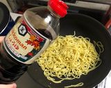 ウインナー切らないの？！焼きそば作り方5写真