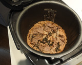 時短レシピ！牛肉とごぼうの炊き込みご飯作り方4写真