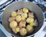 豚バラ肉と新じゃがいものこってり煮作り方5写真