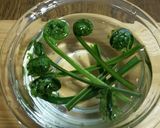 【野菜ソムリエ】こごみの下処理作り方1写真