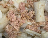 超絶簡単でおいしい♫大根とツナの煮物作り方2写真