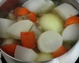 鶏手羽元と根菜で洋風おでん?和風ポトフ?作り方3写真