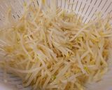 ワカメもやしツナたまねぎマヨネーズ和え。作り方1写真