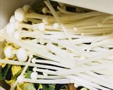カップ麺●エノキと水菜のトッピング作り方2写真