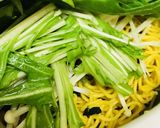 カップ麺●エノキと水菜のトッピング作り方3写真