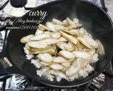 ごぼうと鶏そぼろのカレー炒め。作り方3写真