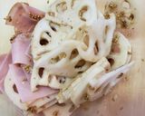 シャキシャキれんこんとハムの和風サラダ作り方2写真