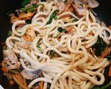 簡単！キムチ焼きうどん作り方2写真