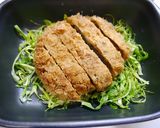 レンジで簡単！メンチカツのチーズ丼作り方1写真