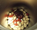 クコ＆ナツメ　煎り大豆とレタスのスープ作り方2写真
