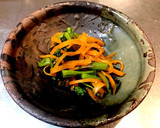 簡単！菜の花と人参のごま油炒め作り方4写真