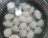 鶏団子とモヤシの中華スープ作り方2写真