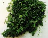 鳥モモ肉の香草レモン炒め作り方2写真