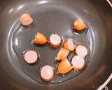 お弁当に、ソーセージの水炒め、しょう油味作り方1写真