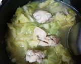 カロリー控えめ♪鶏肉キャベツ食べるスープ作り方3写真