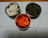 作り置きにも☆根菜のゴマ味噌煮作り方1写真