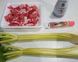旦那も絶品セロリのニンニク炒め作り方1写真