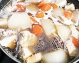 大根と鶏肉の煮物作り方3写真