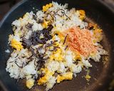 鮭フレークと塩こぶのバター炒飯作り方5写真