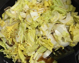 白菜と油揚げと茸の煮干し風味の煮物作り方5写真