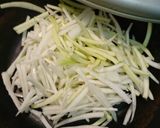 大根の皮と油揚げ煮作り方1写真