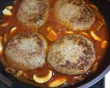 シンプルで簡単!トマト煮込みハンバーグ♪作り方11写真