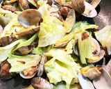 副菜に☆ あさりとキャベツの蒸し煮作り方5写真