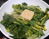 簡単！やせるお味噌汁☆豚ひき小松菜炒め作り方3写真