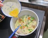 アスパラと卵の春色中華風スープ作り方3写真