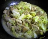 春キャベツと鶏モモの昆布茶炒め作り方4写真