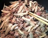 ごぼう入り、ひき肉と大根の煮物作り方5写真