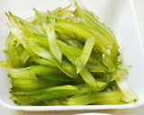 若芽の茎としば漬けのゆかり和え作り方4写真