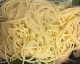 超簡単　豚肉ほうれん草の和風パスタ作り方3写真
