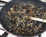 ＊毎日食べたくなる舞茸入りひじきの煮物＊作り方5写真