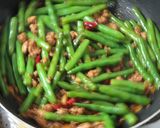おとな向け☆挽き肉といんげんのピリ辛炒め作り方9写真