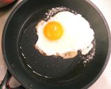 おやつや朝食に♪カンタン揚げ焼き目玉焼き作り方2写真