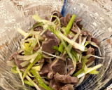 簡単ハマる！砂肝とネギのラー油ごま油和え作り方6写真