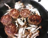 余ったルーと種で絶品煮込みハンバーグ♡作り方3写真
