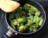 ぐずぐずブロッコリーのシンプルなパスタ作り方3写真