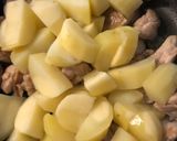 鶏とじゃがいもの味噌バター炒め作り方4写真