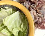 簡単★キャベツと鶏もも肉のトマト煮込み作り方1写真