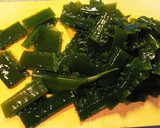 きのこと茎ワカメの炒め物作り方4写真