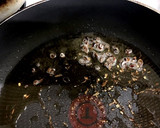 スナップえんどうと生きくらげの卵炒め作り方3写真
