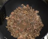 牛肉とごぼうと舞茸の刻み大葉入り味噌煮作り方2写真