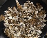 牛肉とごぼうと舞茸の刻み大葉入り味噌煮作り方4写真