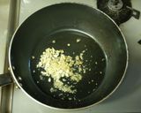 パクチーが香る!簡単!鶏スパイシー炒め煮作り方1写真