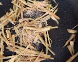 風味豊かな春の味☆山うどのきんぴら作り方4写真