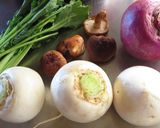 生しいたけとかぶのほっこり♡お味噌汁作り方1写真
